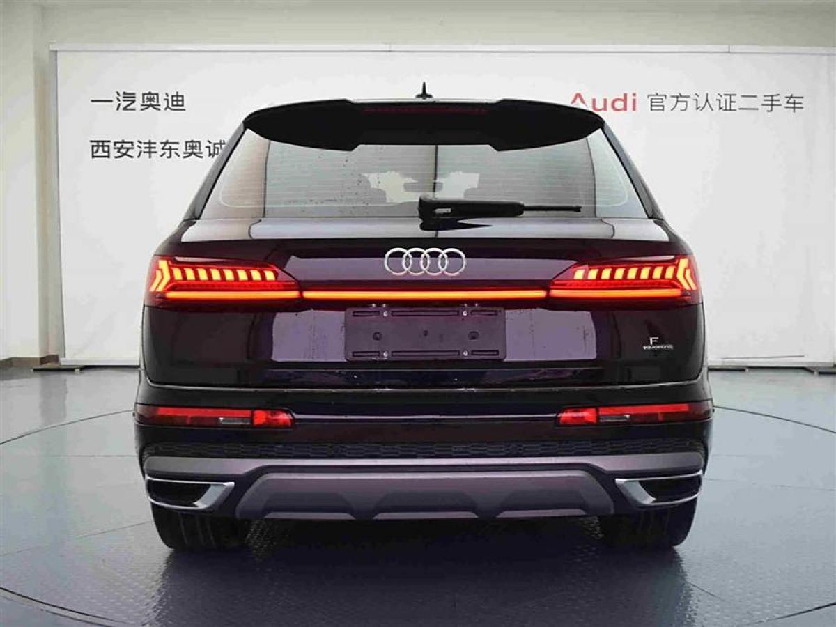 奧迪 奧迪Q7  2024款 55 TFSI quattro S line運(yùn)動型圖片