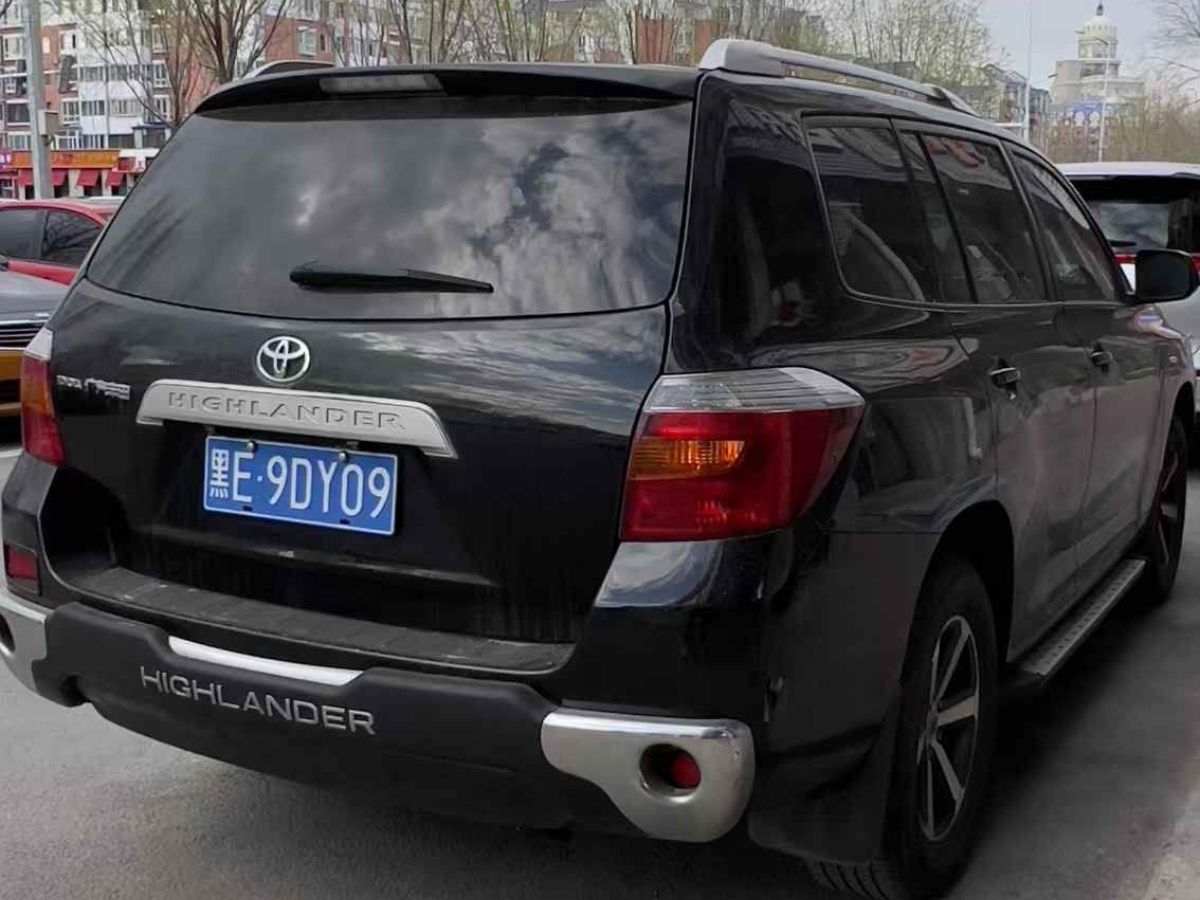 豐田 漢蘭達(dá)  2011款 2.7L 兩驅(qū)7座豪華版圖片