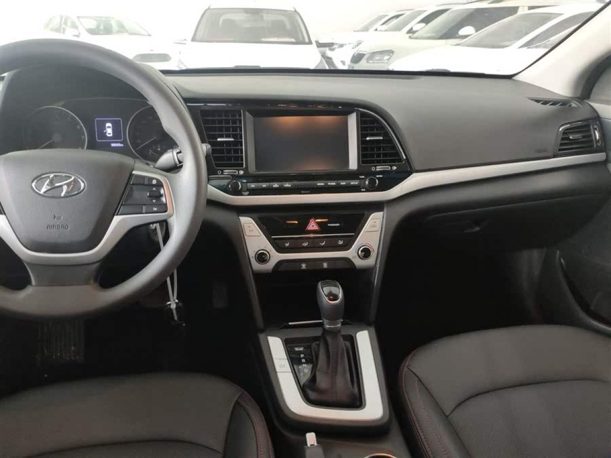 現(xiàn)代 領(lǐng)動  2016款 1.6L 自動智炫?精英型圖片