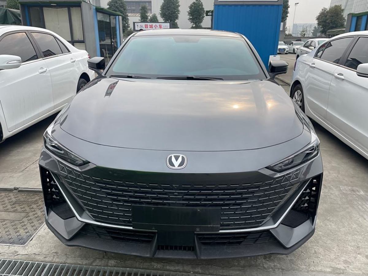 長(zhǎng)安 長(zhǎng)安UNI-V 智電iDD  2023款 智電iDD 1.5T 113km智趣型（飛快版）圖片