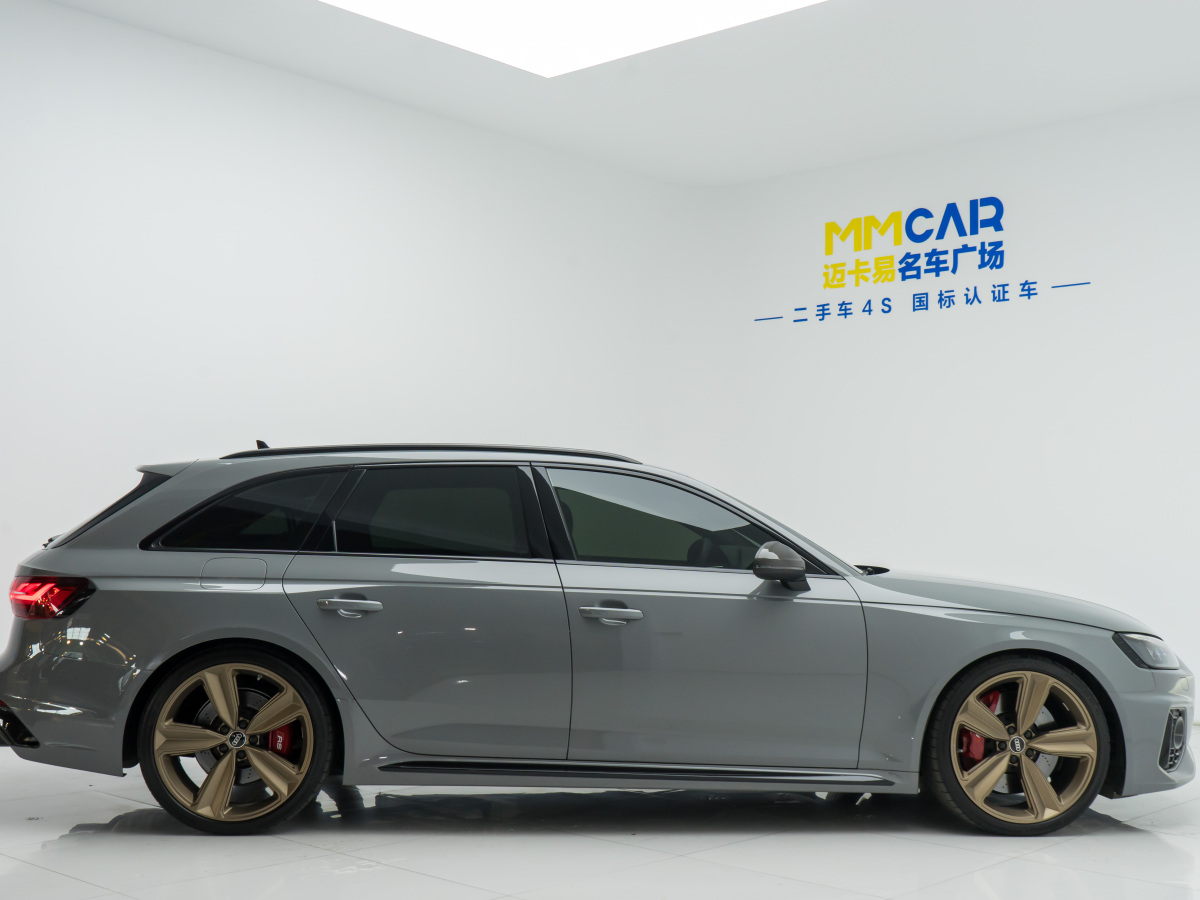 奧迪 奧迪RS 4  2023款 RS4 Avant 暗金版圖片