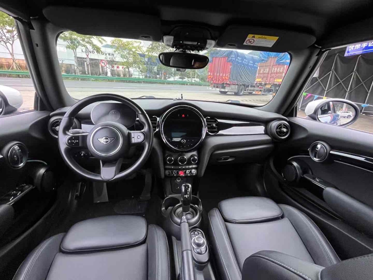 MINI MINI  2022款 改款 1.5T COOPER CABRIO 經(jīng)典派圖片