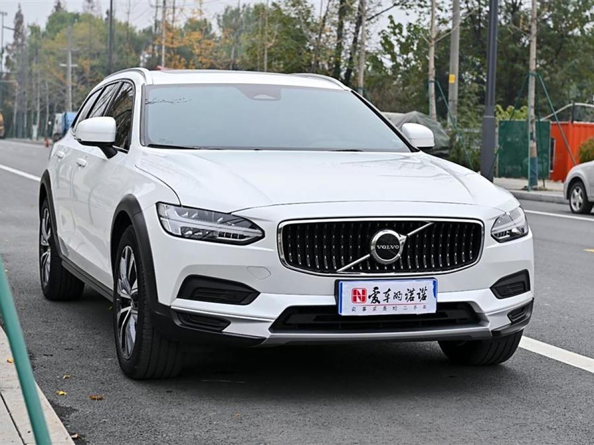 沃爾沃 V90  2025款 Cross Country B5 AWD 智遠(yuǎn)版圖片