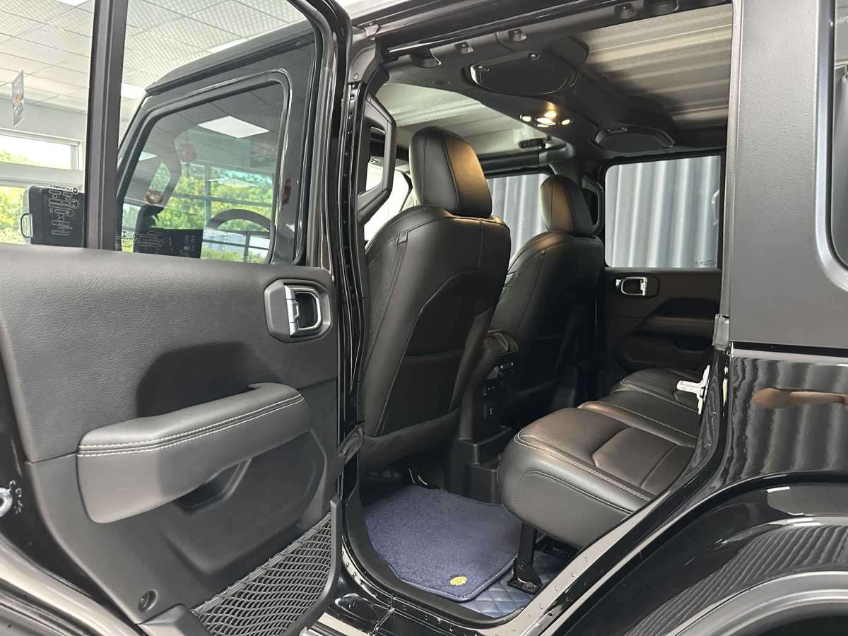2019年8月Jeep 牧马人  2019款  2.0T Sahara 四门版