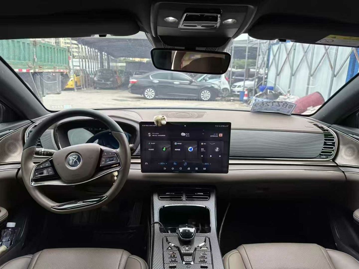 比亞迪 漢  2021款 EV 標(biāo)準(zhǔn)續(xù)航版豪華型圖片