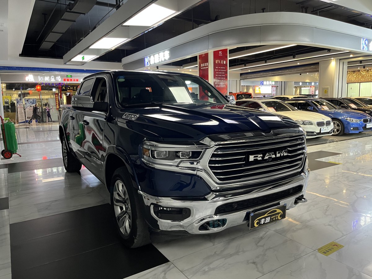 道奇 Ram  2017款 長(zhǎng)角號(hào) 5.7L 加長(zhǎng)版圖片