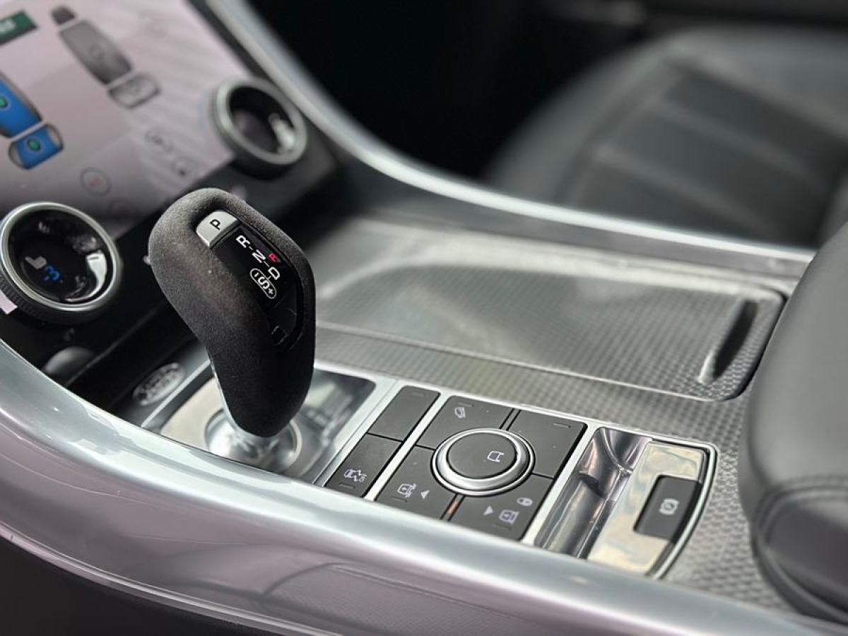 路虎 攬勝運(yùn)動(dòng)版  2020款 3.0 L6 HSE DYNAMIC圖片