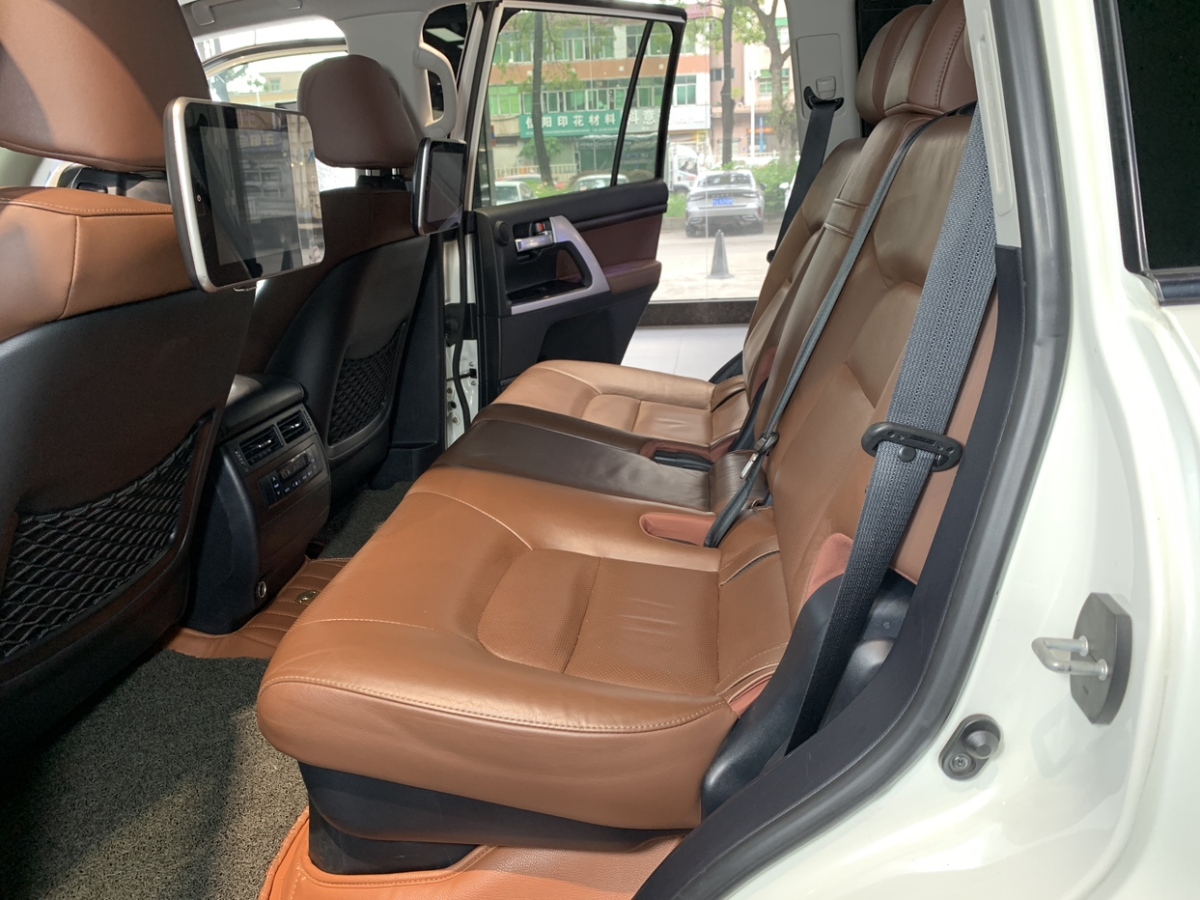 豐田 蘭德酷路澤  2018款 5.7L VX-R 12氣 底升(中東版)圖片