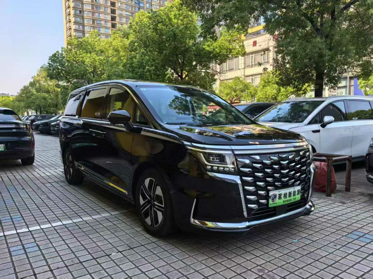 江淮 瑞風(fēng)M3  2025款 1.5T 手動(dòng)智聯(lián)版 7/8座圖片