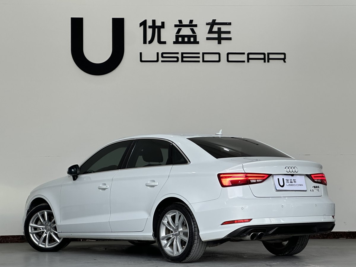 奧迪 奧迪A3  2018款 30周年年型 Limousine 35 TFSI 進取型圖片