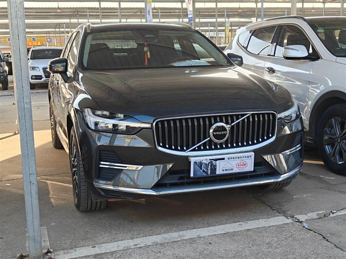 沃爾沃 XC60  2022款 B5 四驅(qū)智遠豪華版圖片