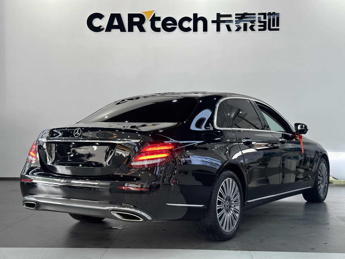 奔馳 奔馳E級  2020款 E 300 L 豪華型圖片