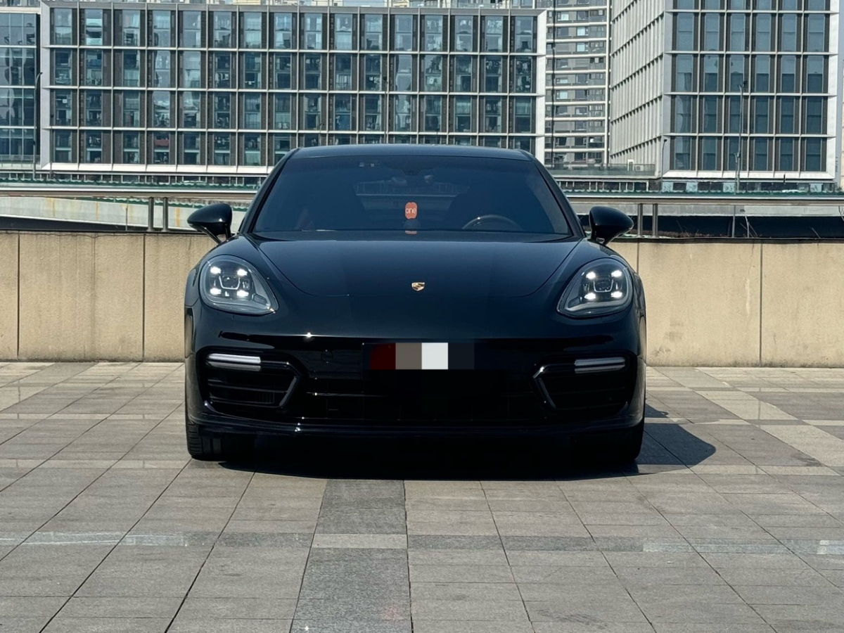 2018年3月保時(shí)捷 Panamera  2017款 Panamera Turbo 4.0T