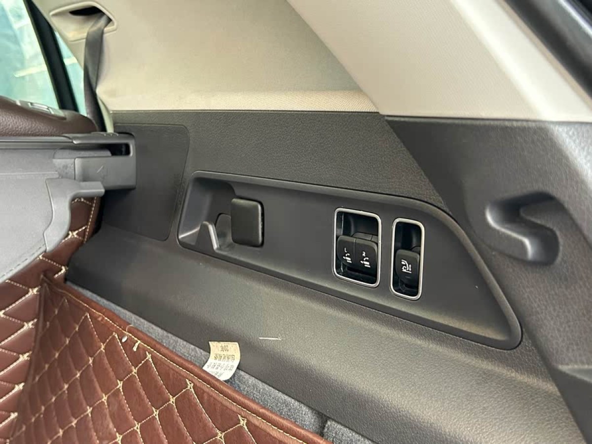 奔馳 奔馳GLE  2024款 改款 GLE 350 4MATIC 時尚型圖片