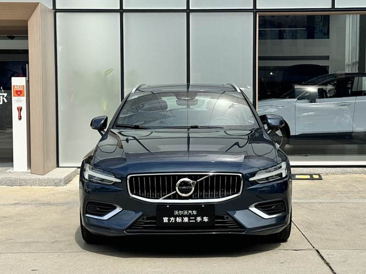 沃爾沃 V60  2024款 B5 智遠(yuǎn)豪華版圖片