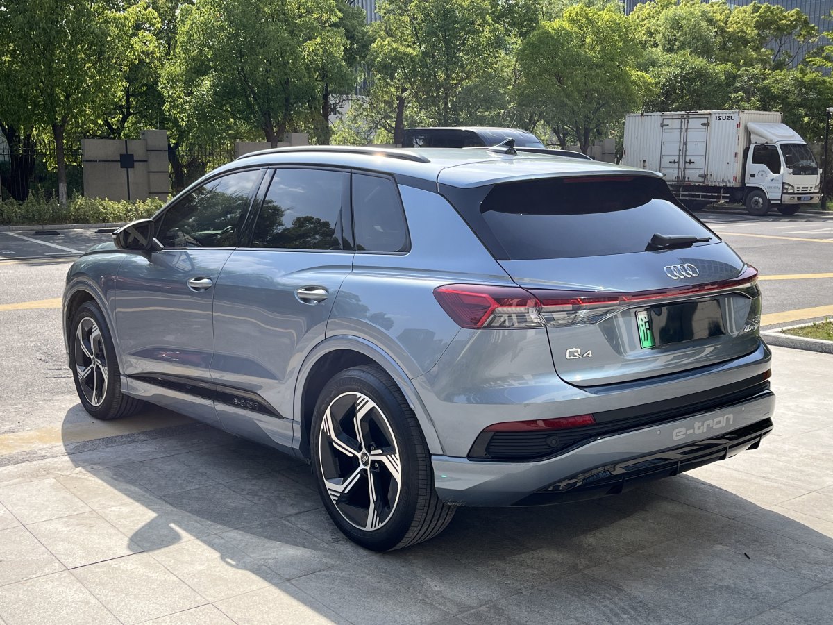 奧迪 奧迪Q4 e-tron  2023款 40 e-tron 創(chuàng)境曜夜版圖片