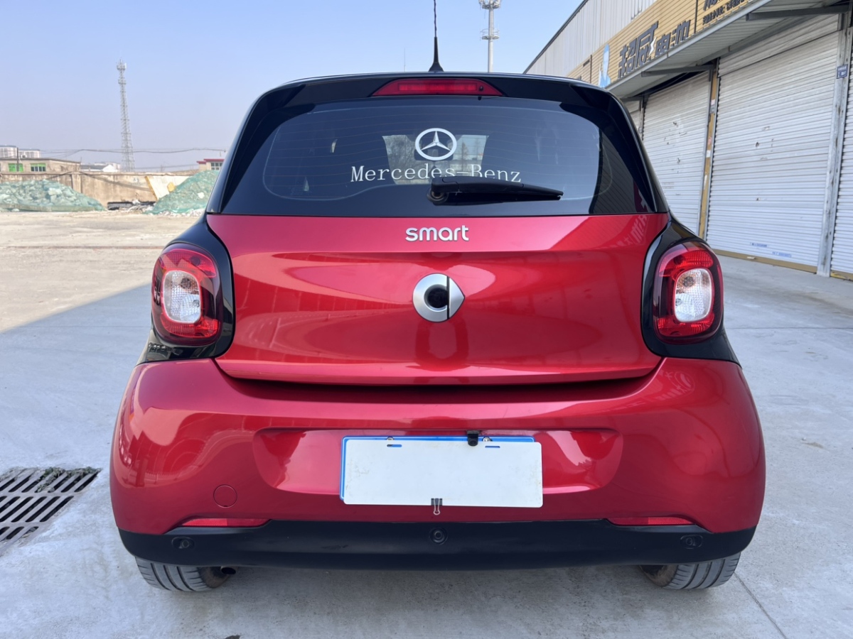 smart forfour  2018款 1.0L 52千瓦激情版圖片