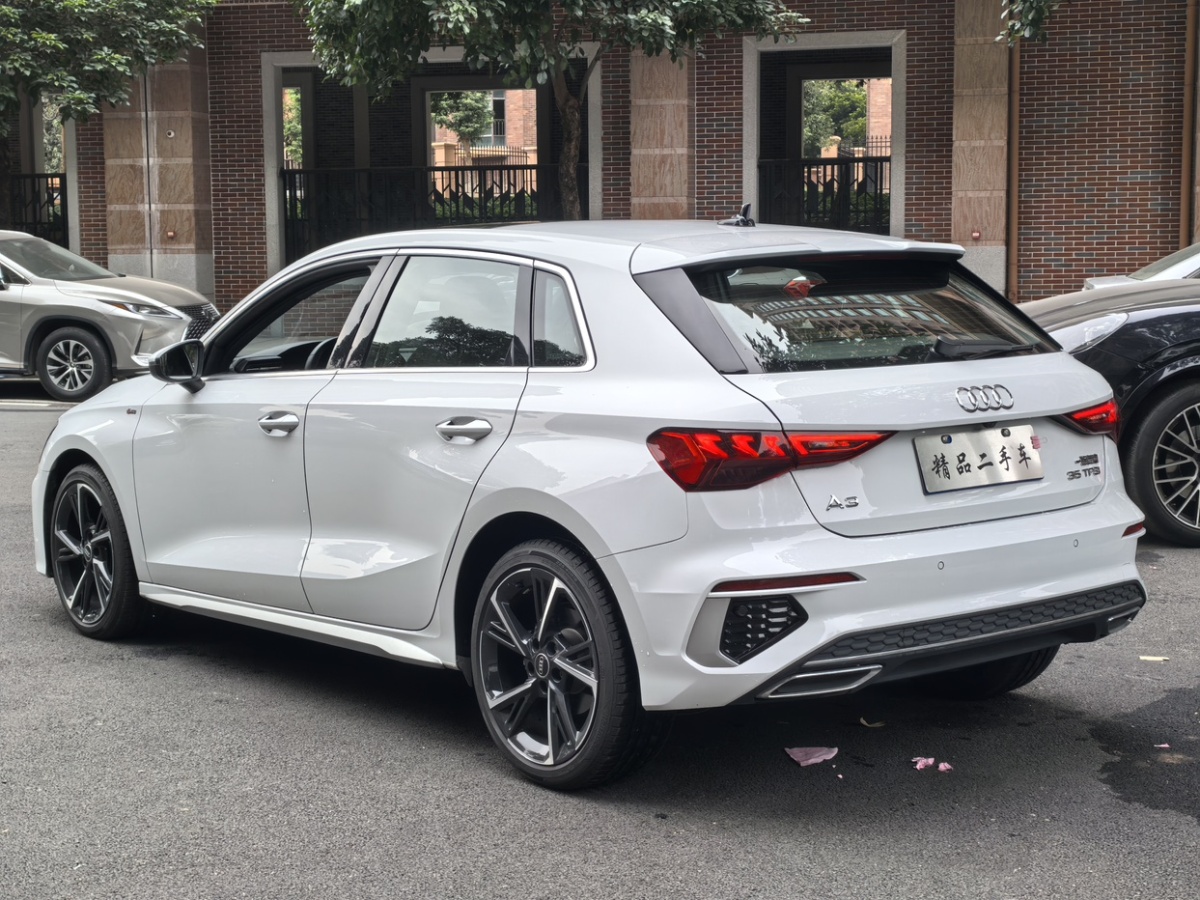 奧迪 奧迪A3  2023款 Sportback 35 TFSI 時(shí)尚運(yùn)動(dòng)型圖片