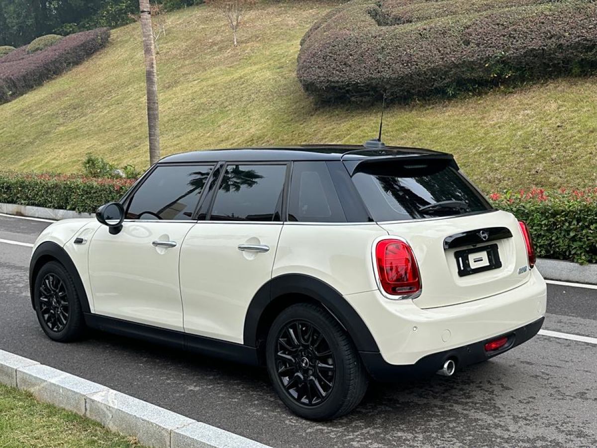 MINI MINI  2019款 1.5T COOPER 經(jīng)典派 五門版圖片