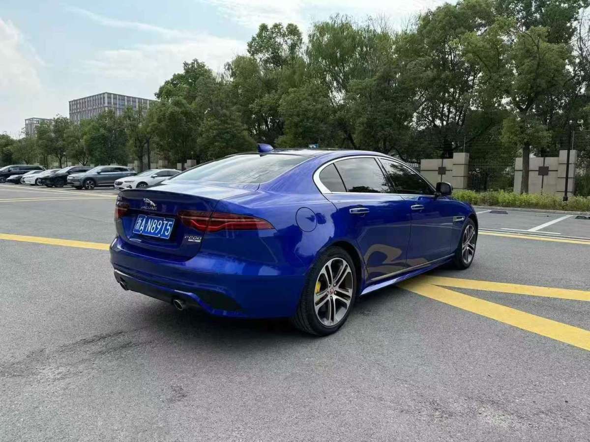 捷豹 XE  2019款 2.0T 300PS 四驅(qū)Landmark Edition圖片