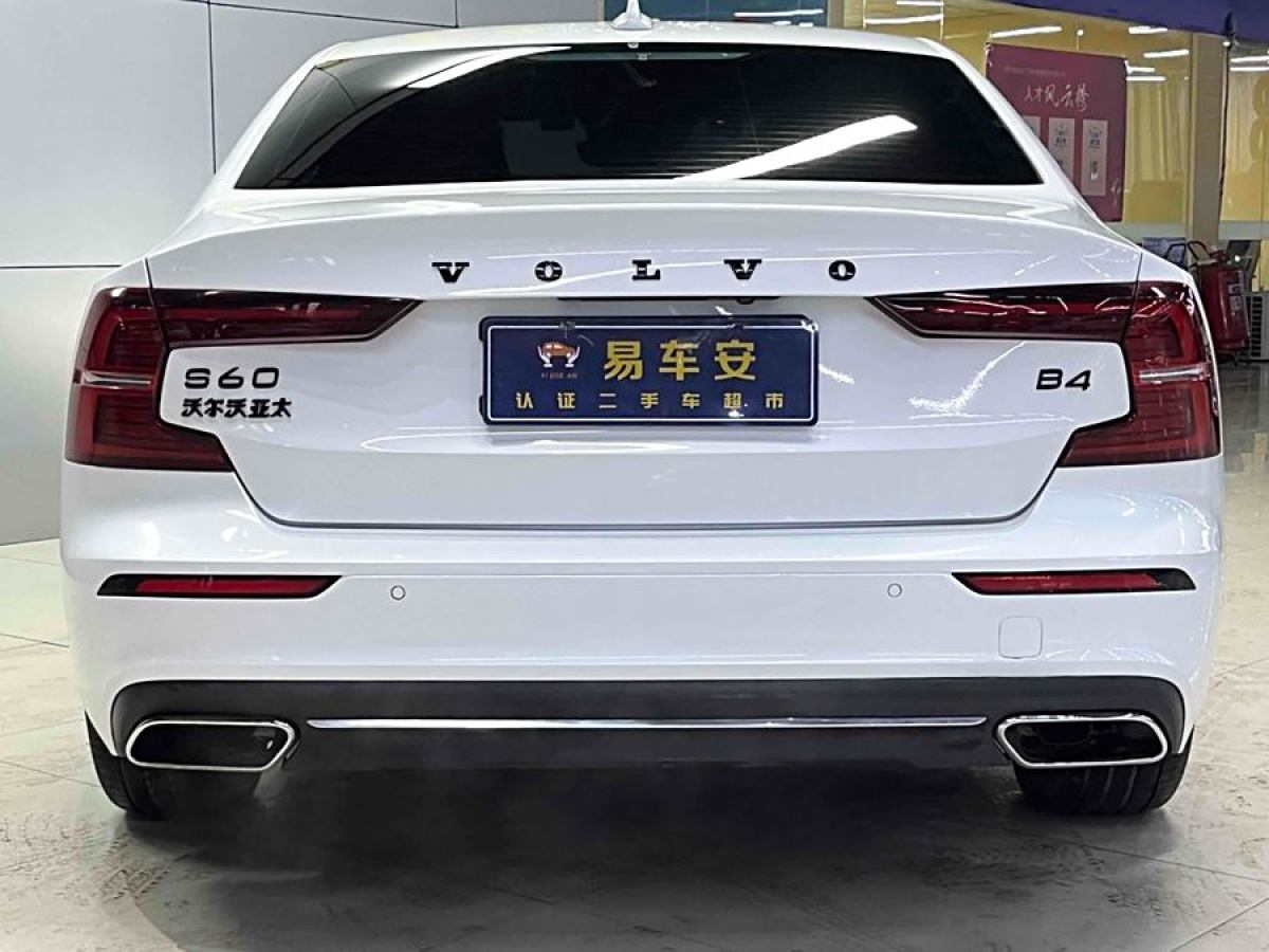 沃爾沃 S60L  2022款 B4 智遠(yuǎn)運(yùn)動(dòng)版圖片