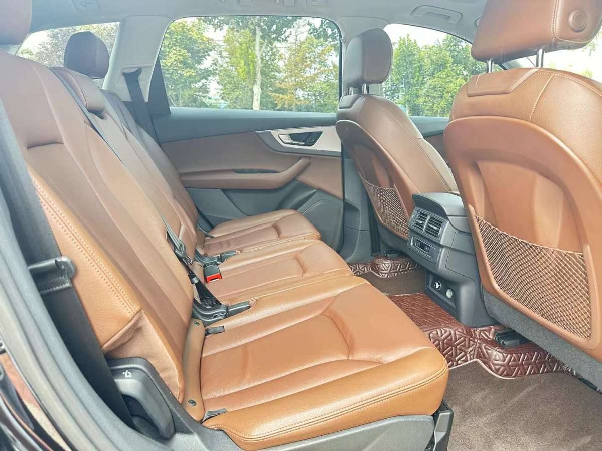 奧迪 奧迪Q7  2020款 55 TFSI quattro 黑武士專享版圖片