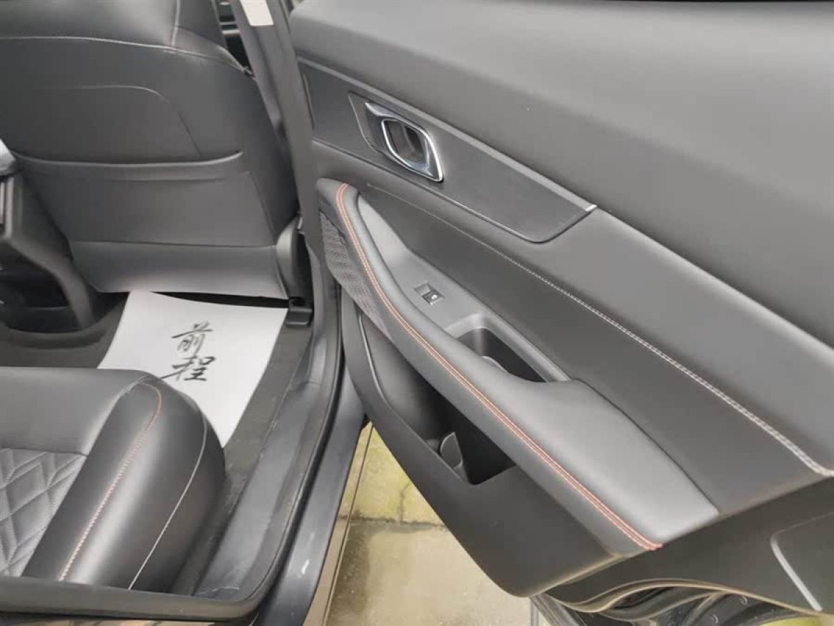 長安 長安UNI-K  2021款 2.0T 全輪驅(qū)動卓越型圖片