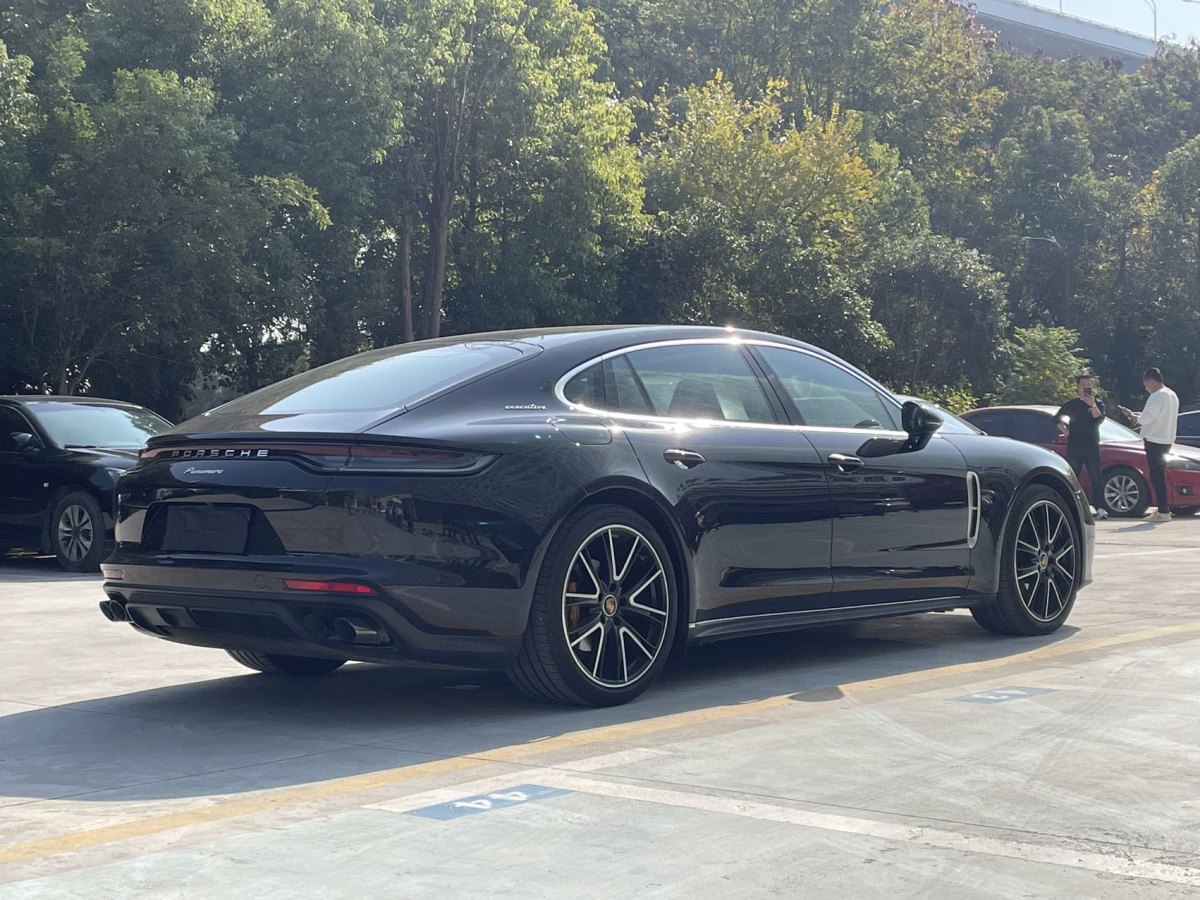 保時(shí)捷 Panamera  2021款 Panamera 行政加長版 2.9T圖片