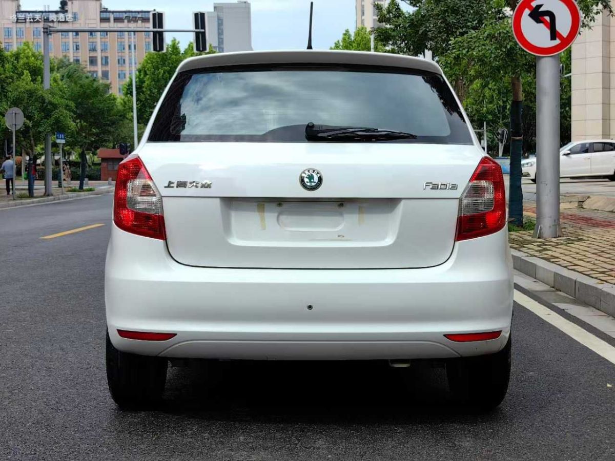 斯柯達(dá) 晶銳  2012款 1.6L 自動(dòng)Sport版圖片