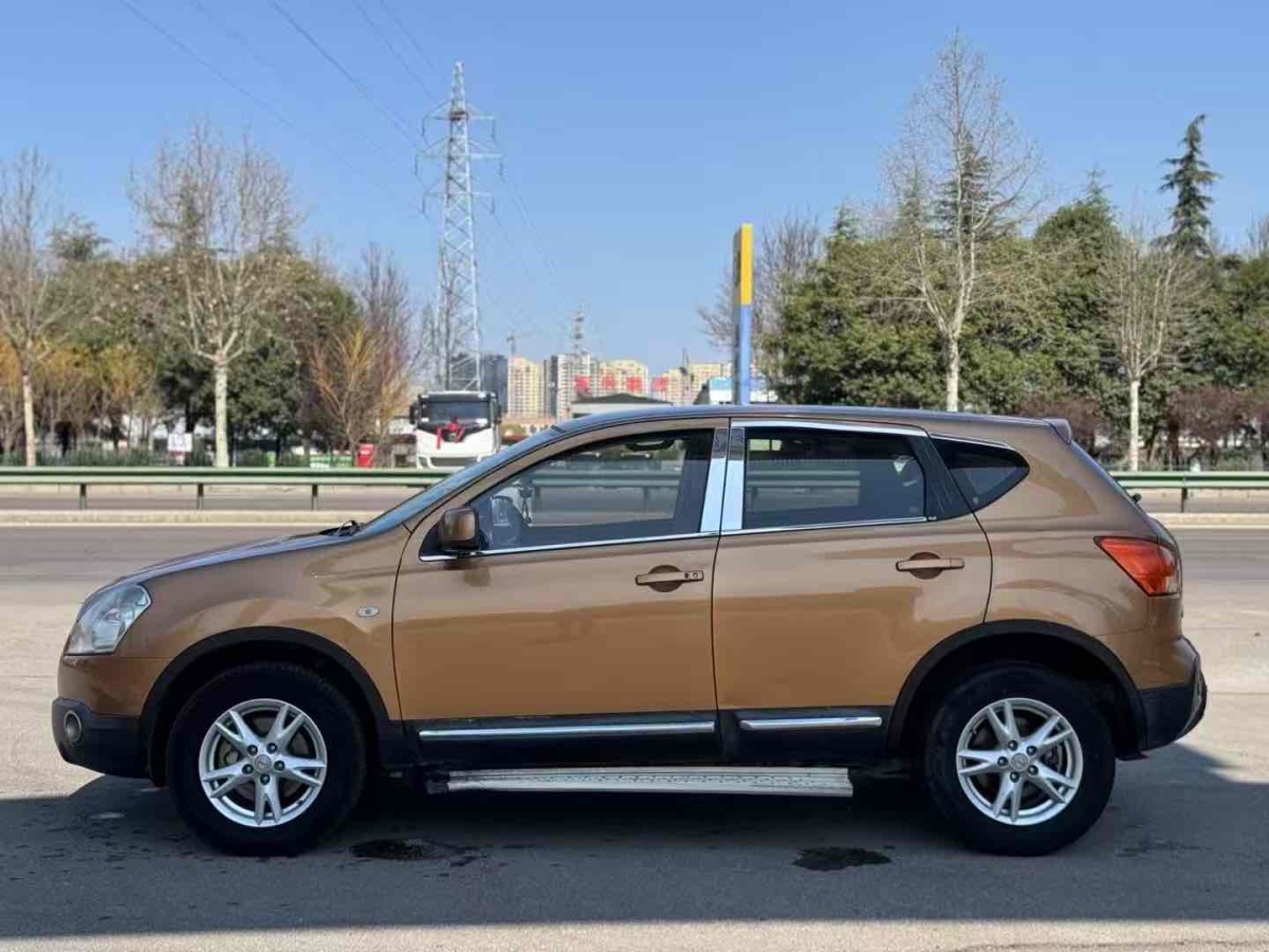 日產(chǎn) 逍客  2012款 2.0XL 火 CVT 2WD圖片