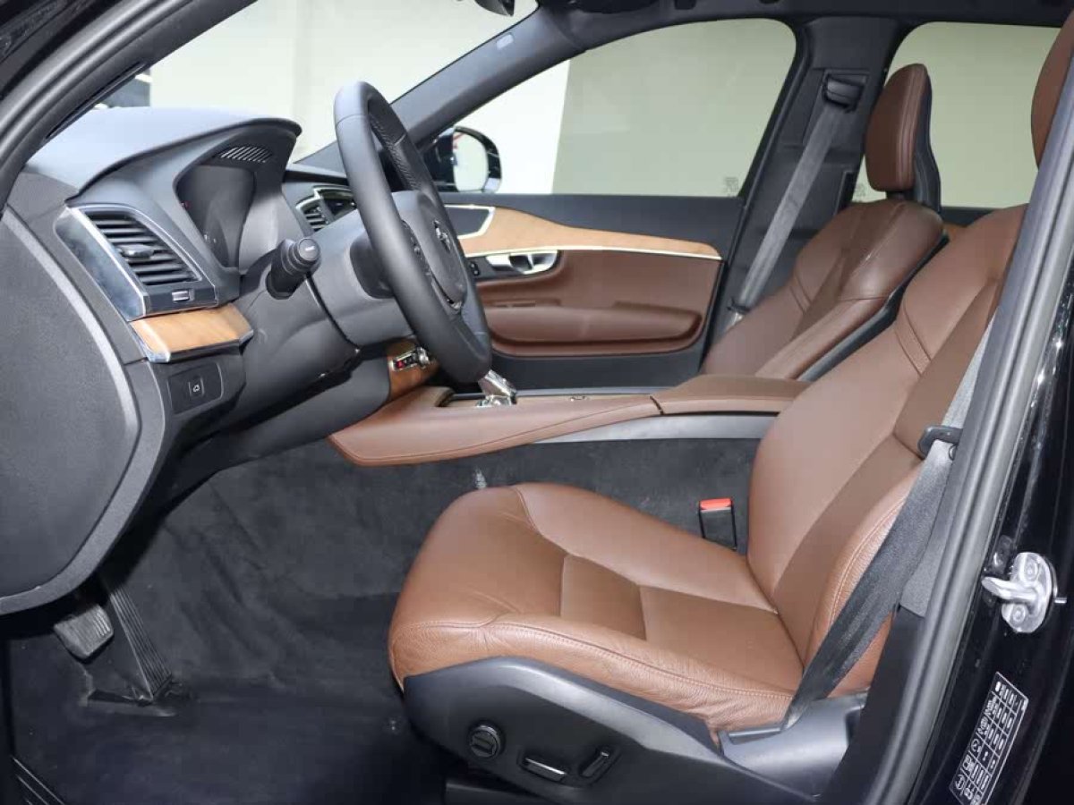 沃爾沃 XC90  2025款 B5 智行豪華版 7座圖片