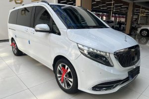 V級 奔馳 V 260 L 尊貴加長版 國VI