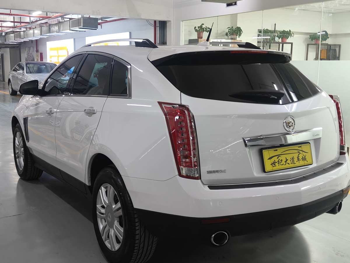 凱迪拉克 SRX  2015款 3.0L 精英型圖片