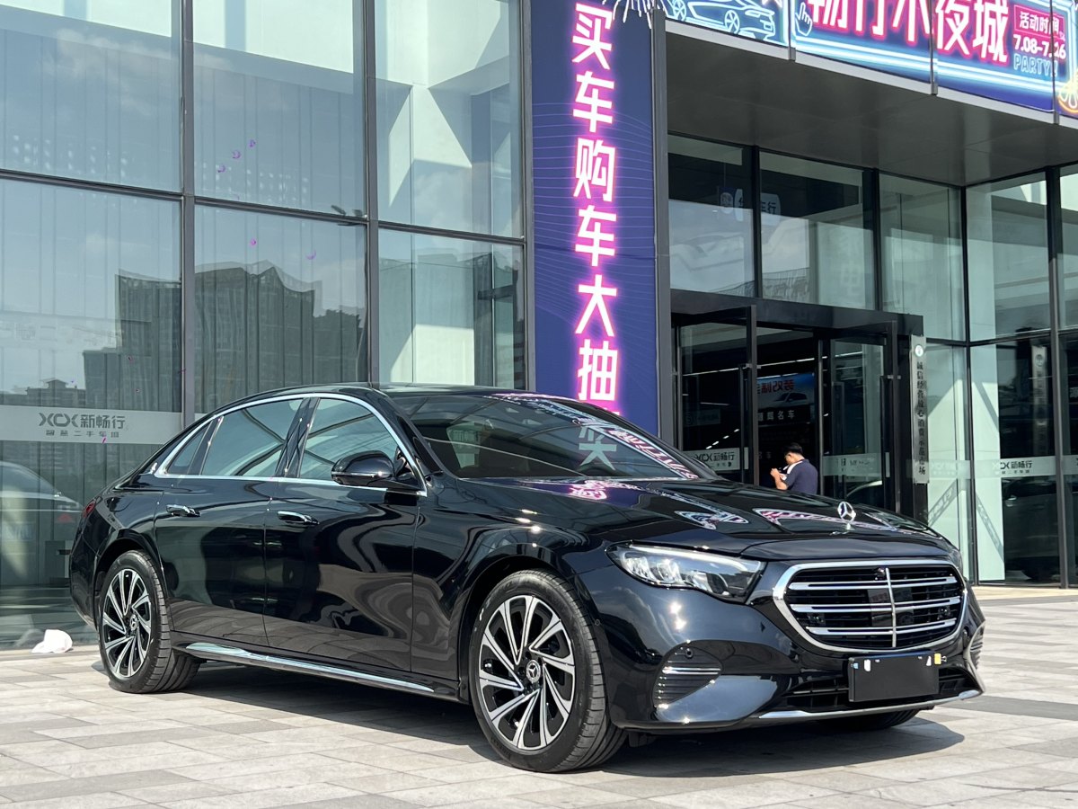 奔驰 奔驰E级  2024款 E 300 L 豪华型图片