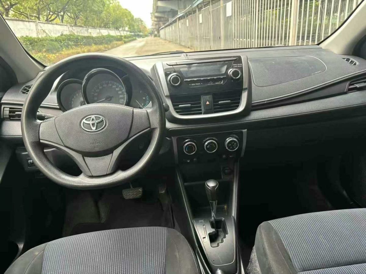 豐田 YARiS L 致炫  2018款 1.5E CVT冠軍限量版圖片