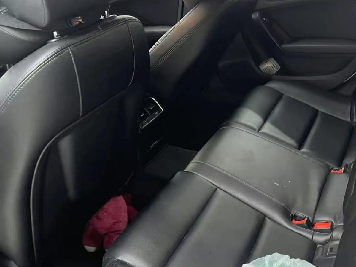 奧迪 奧迪A4L  2015款 A4L 1.8TFSI 30TFSI 舒適型圖片