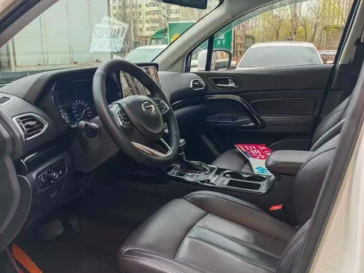 廣汽傳祺 GS4  2019款  270T 手動(dòng)兩驅(qū)精英版圖片