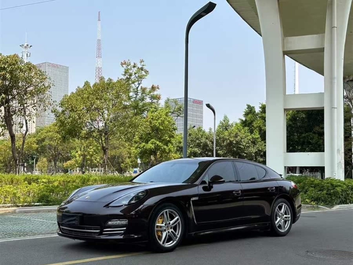 保時(shí)捷 Panamera  2013款 Panamera 4 Platinum Edition 3.6L圖片