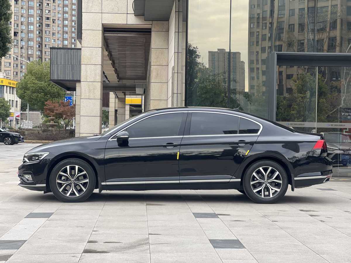 大眾 邁騰  2019款  330TSI DSG 領(lǐng)先型 國VI圖片