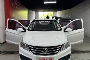 310 寶駿 1.2L 手動(dòng)超值型