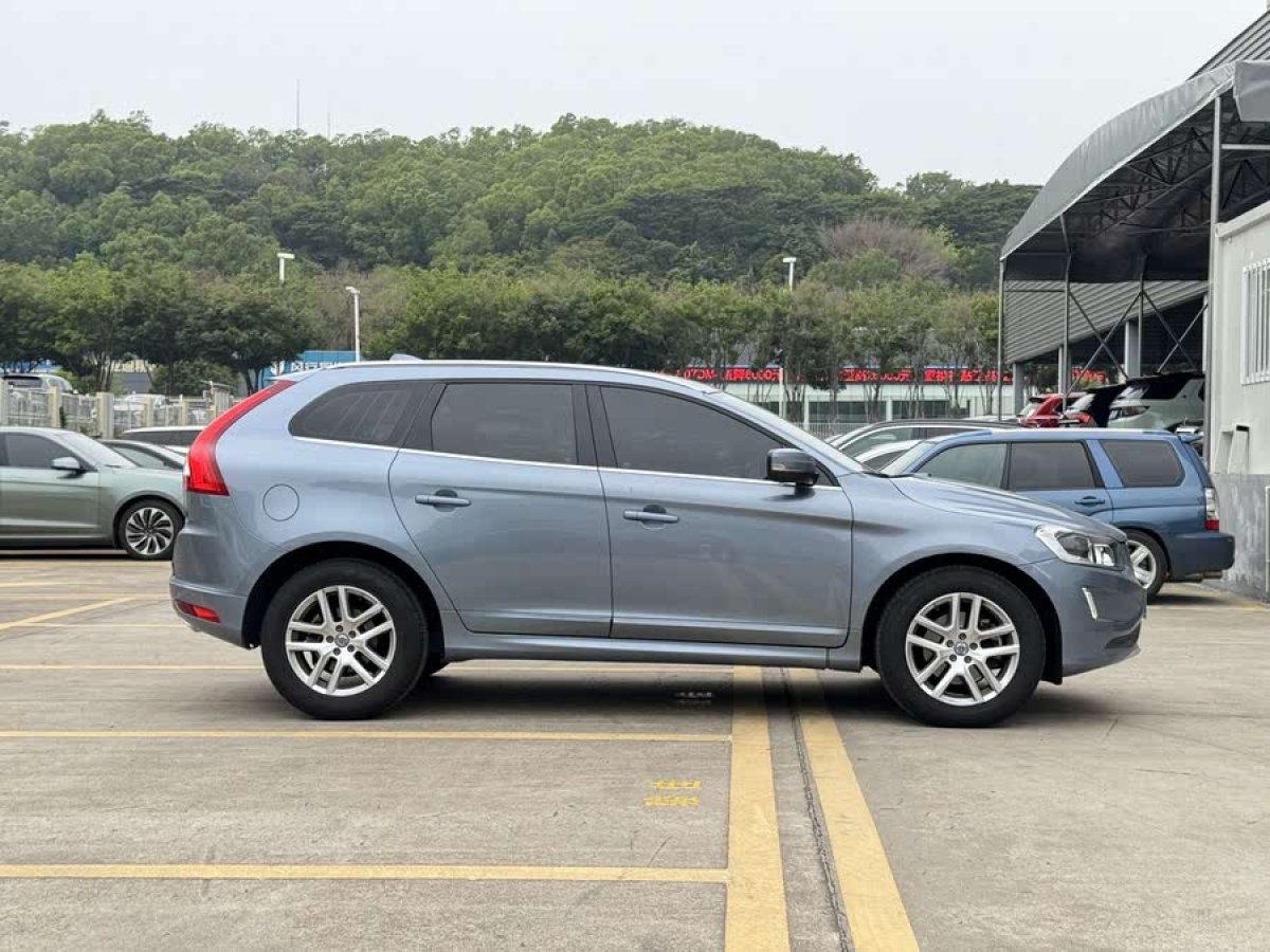 沃爾沃 XC60  2017款 T5 AWD 智進(jìn)版圖片