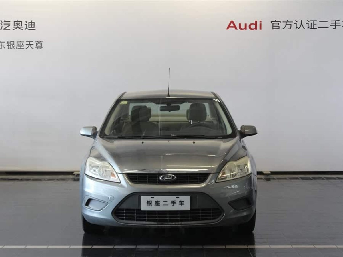 福特 ?？怂? 2012款 三廂經(jīng)典 1.8L 手動基本型圖片