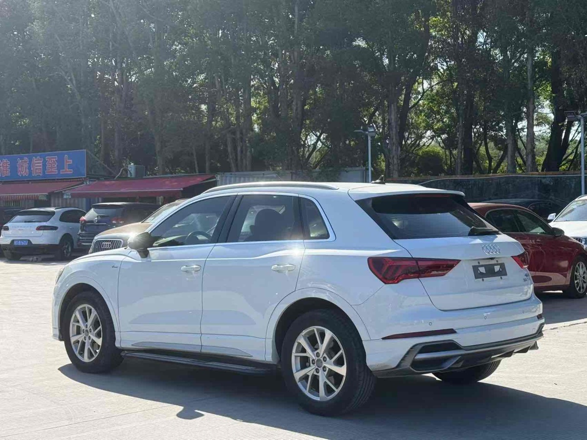 奧迪 奧迪Q3  2024款 35 TFSI 進(jìn)取動感型圖片