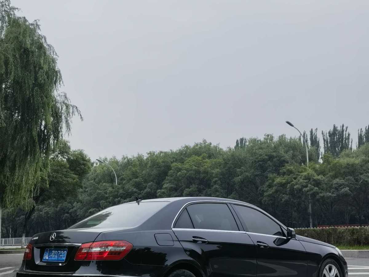 奔馳 奔馳E級  2012款 E 300 L 時尚豪華型圖片