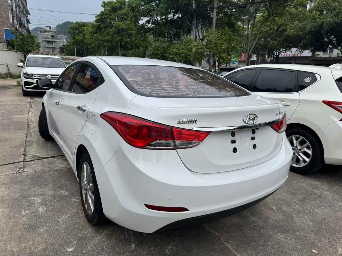 現(xiàn)代 悅動  2016款 1.6L 手動家悅天窗版圖片