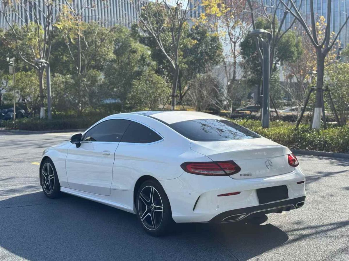 奔馳 奔馳C級(jí)  2019款 C 300 轎跑車(chē)圖片