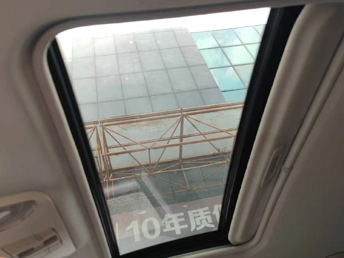 廣汽傳祺 GS5  2015款 速博 1.8T DCT兩驅(qū)尊貴版圖片