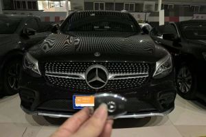 奔驰GLC 奔驰 GLC 300 4MATIC