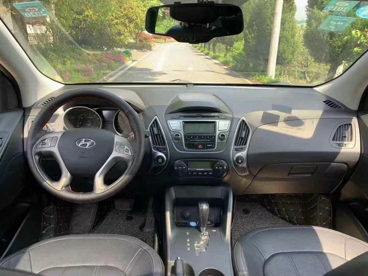 現(xiàn)代 ix35  2013款 2.0 GL 兩驅(qū)舒適型圖片