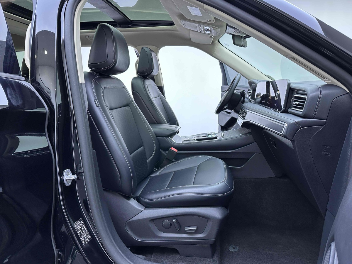 福特 探險者  2023款 EcoBoost 285 后驅(qū)風尚版 7座圖片